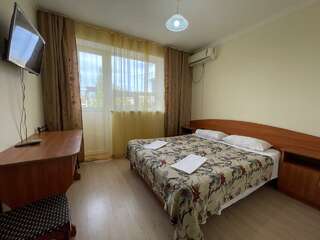 Пансионат Черноморский Витязево Бюджетный двухместный номер с 1 кроватью-3