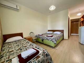 Пансионат Черноморский Витязево Стандартный трехместный номер-3